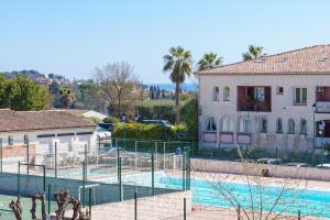 Appartements Le Cali, Terrase, Parking, Piscine, Clim : photos des chambres