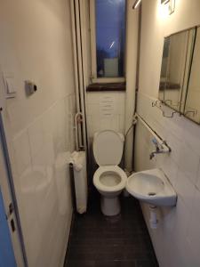 White House Warsaw Cyprysowa 11