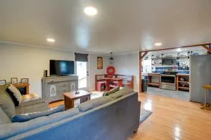 Ocean-Themed Westport Home Bike to Ocean! - Grayland