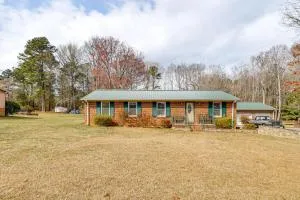 Home Near Lake Gaston and Kerr Lake 2 Private Acres - Warrenton