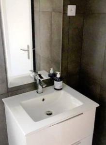 Appartements Beau 2-pieces rch tres proche de Paris : Appartement 1 Chambre