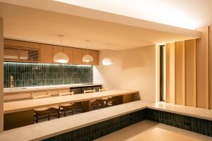 富士山望むプライベートヴィラ 900平方メートルの敷地を貸切利用 憩 ikoi Fuji サウナ 4Kシアター