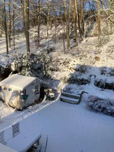 Family home, green surroundings, 10 min from Brussels