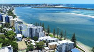 Its Five OClock Somewhere