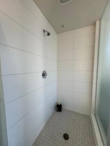 A-Class Highland 2 Bed Apt in Hollywood CA with FREE PARKING