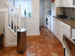 1 Tower Cottage