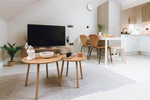 Luxury 2 BD with Free Parking & WIFI, Near Train Station and Stockport Hospital