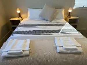 Runway 27 Getaway - Barmedman