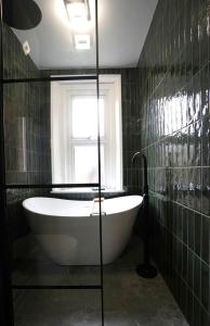 Crown Terrace Apartment