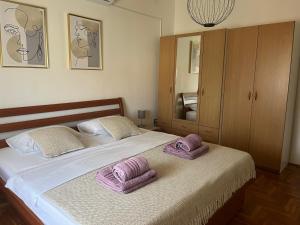 Apartments with a parking space Losinj, Losinj - 23165