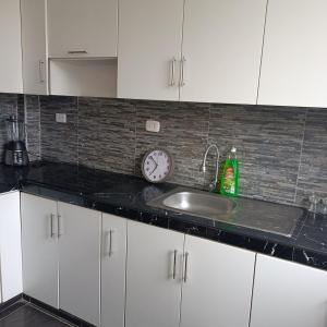 casa de playa en lurin con piscina y parrilla