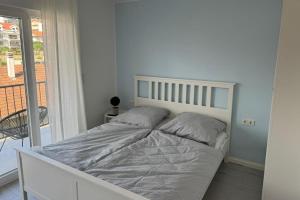 Apartments with parking space Trogir - 23948