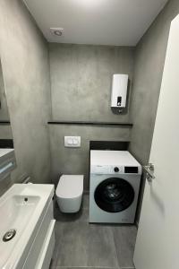 Apartments with parking space Trogir - 23948