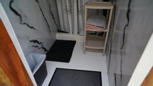 Tiny House Kingdom Tolú with Queen Bed and Hot Water