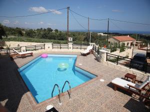 Attractive villa with private pool