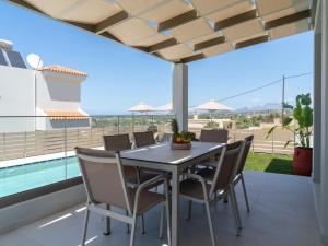 Villa in Crete with Sea Views & Private Pool