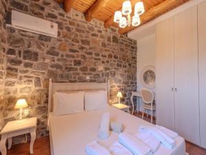 Charming Family Villa with Pool in Koxare