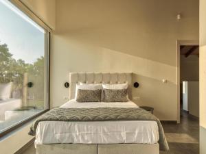 Villa in Zakynthos with Sea Views & Pool