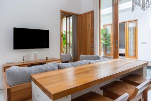 Villa Santara - 2BR Villa Kerobokan - 3hvězdičkové hotely ve městě Kerobokan