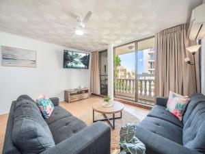 Surfside Six Unit 1 Bulcock Beach QLD