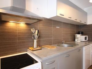 Appartements Triplex au 1er etage, 250 m des Thermes, proche commerces, WIFI, max. 6 pers., sans ascenseur - FR-1-415-107 : photos des chambres