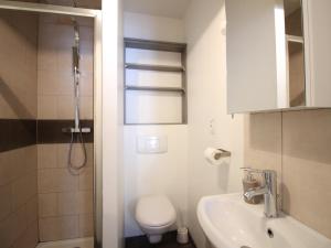 Appartements Triplex au 1er etage, 250 m des Thermes, proche commerces, WIFI, max. 6 pers., sans ascenseur - FR-1-415-107 : photos des chambres