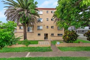 Stylish 2BRM Apt near Gabba with Free Parking & WiFi