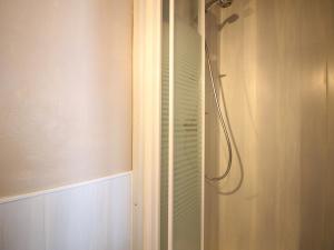 Appartements Appartement F3 de 50m² au coeur de Mont-Dore avec 2 chambres, cuisine equipee et 2 salles d'eau - FR-1-415-145 : photos des chambres