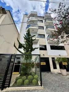 Conforto e Praticidade no Centro de Friburgo! - 卡舒埃拉斯迪马卡库