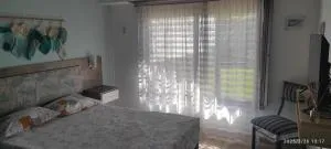 casa privada a 23 minutos del aeropuerto OPCIONAL TRANFER DESDE Y HACIA EL AEROPUERTO DE EZEIZA LAS 24 HORAS pet friendly - Luis Guillón