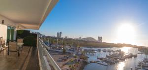 frente a la marina y super vista by G P S rentas