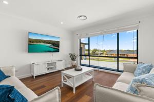 Topsy Turvey by Experience Jervis Bay