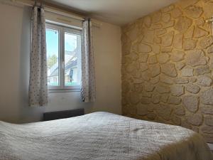 Maisons de vacances Maison spacieuse pres de la foret avec 3 ch. et WIFI - Nostang - FR-1-397-84 : photos des chambres