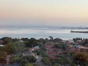 Complete Host Nine Elm Apartments