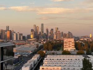 Complete Host Nine Elm Apartments