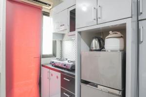 Comfortable Studio Room at Kebagusan City By Travelio