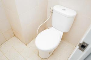 Nice and Spacious Studio at Serpong Greenview Apartment By Travelio