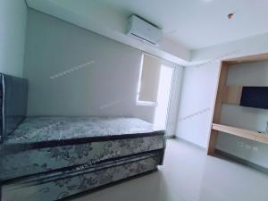 Comfortable Studio with City View Balcony - Mahata Margonda