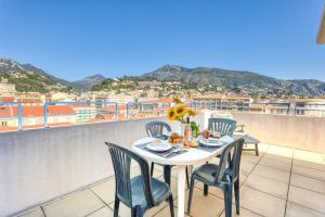 Top Floor Apt Close To The Sea - Happy Rentals