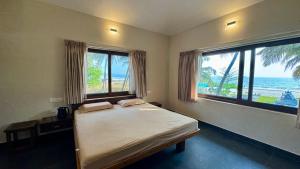 Palm Gardens Beach View Villa