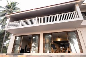 Palm Gardens Beach View Villa