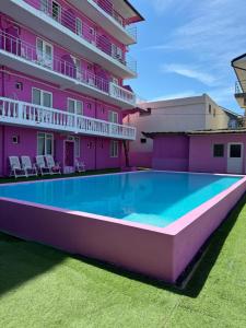 Casa Barbie Pool Hostel 3 Min Walk to Beach Please