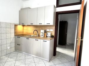 Apartment Sunshine 80 m from Beach