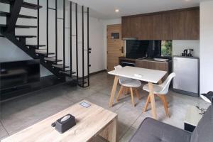 Duplex Naiharn UTL A124 - Perfect Stay near Beach