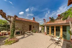 Fairy-Tale Retreat - Happy Rentals - Črni Kal