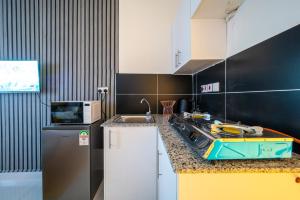 Modern Posh Studio at Luxore Apartments