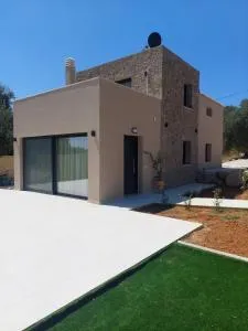 Stones villa corfu - Varypatádes