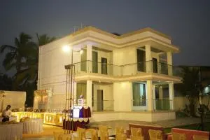 The Seacoast - Dāndepāda