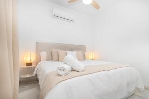 Las Columnas de Hércules - Great location!