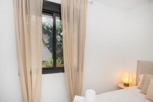 Las Columnas de Hércules - Great location!